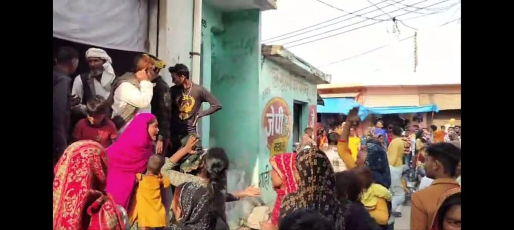 र्राफा व्यापारी से लूट करने वाले आरोपी और पुलिस में हुई मुठभेड़, फायरिंग में एक आरोपी को लगी गोली