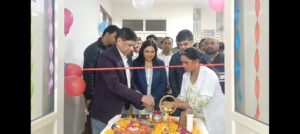 प्रिंसिपल रजनी पटेल ने आर्थो OT का किया शुभारंभ।